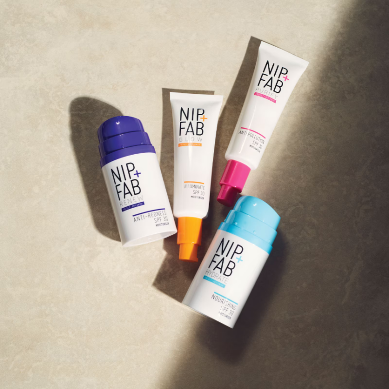 NIP+FAB Illuminate SPF30 Moisturiser 50ml - Image 4