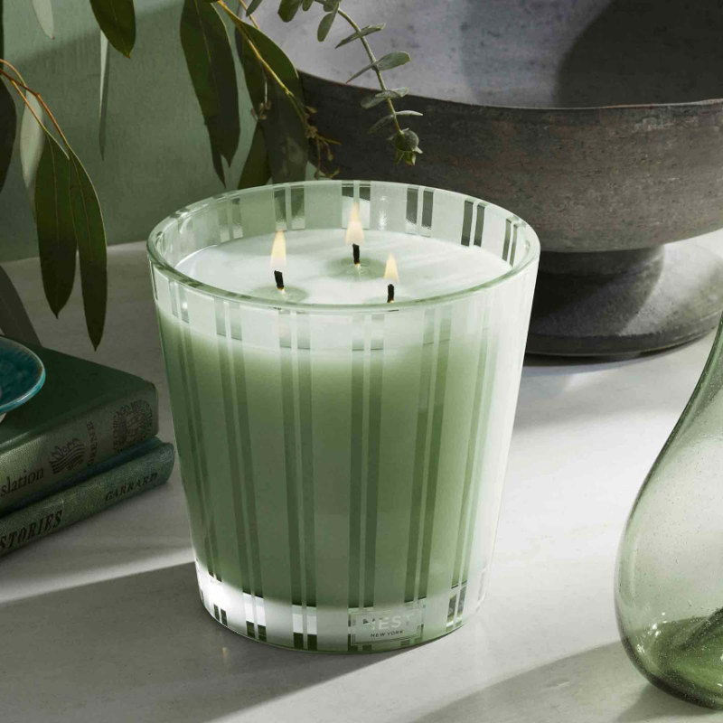 NEST New York Wild Mint & Eucalyptus 3-Wick Candle 600g - Image 4