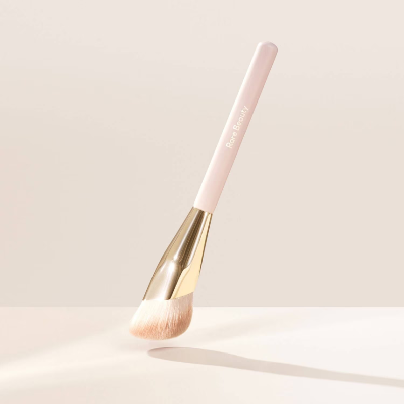 RARE BEAUTY Liquid Touch Foundation Brush - Image 2