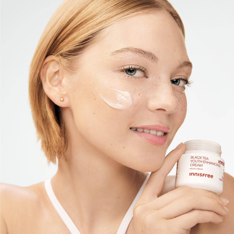 INNISFREE Black Tea Youth Enhancing Cream 50ml - Image 3