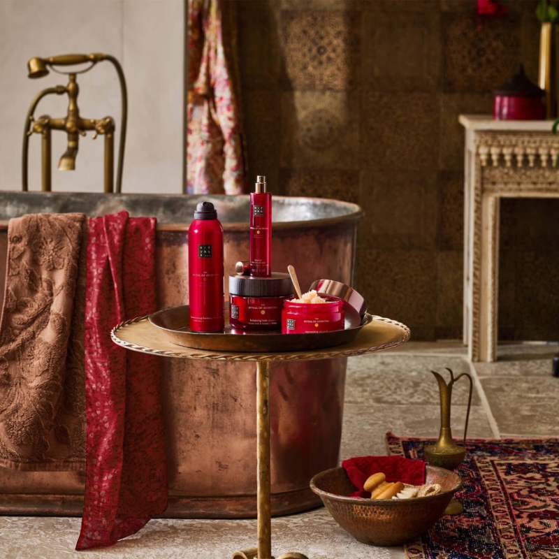 RITUALS The Ritual of Ayurveda Harmonizing Foaming Shower Gel 200ml - Image 3