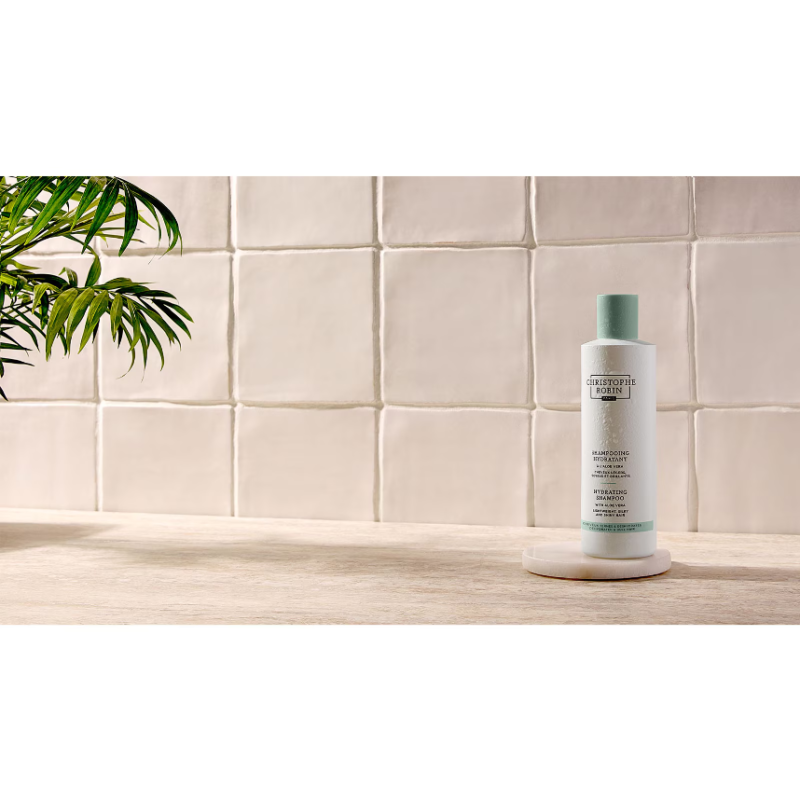 Christophe Robin Hydrating Shampoo With Aloe Vera 250ml - Image 3