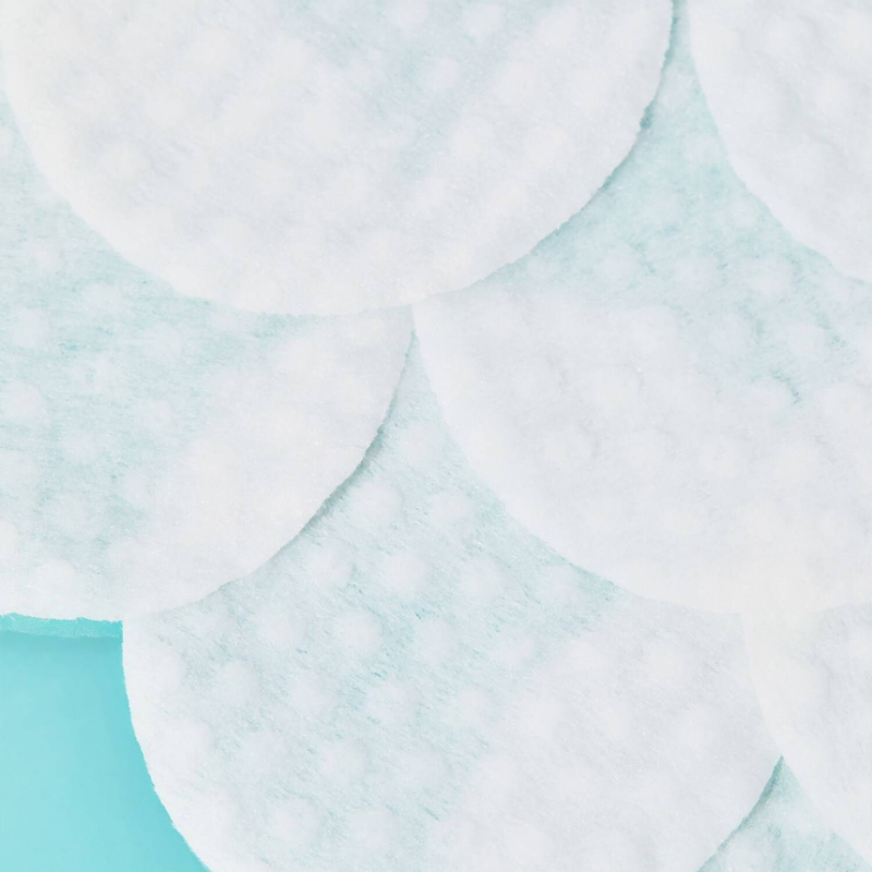 FIRST AID BEAUTY Facial Radiance Pads with Glycolic + Lactic Acids 28 Pads - Image 2