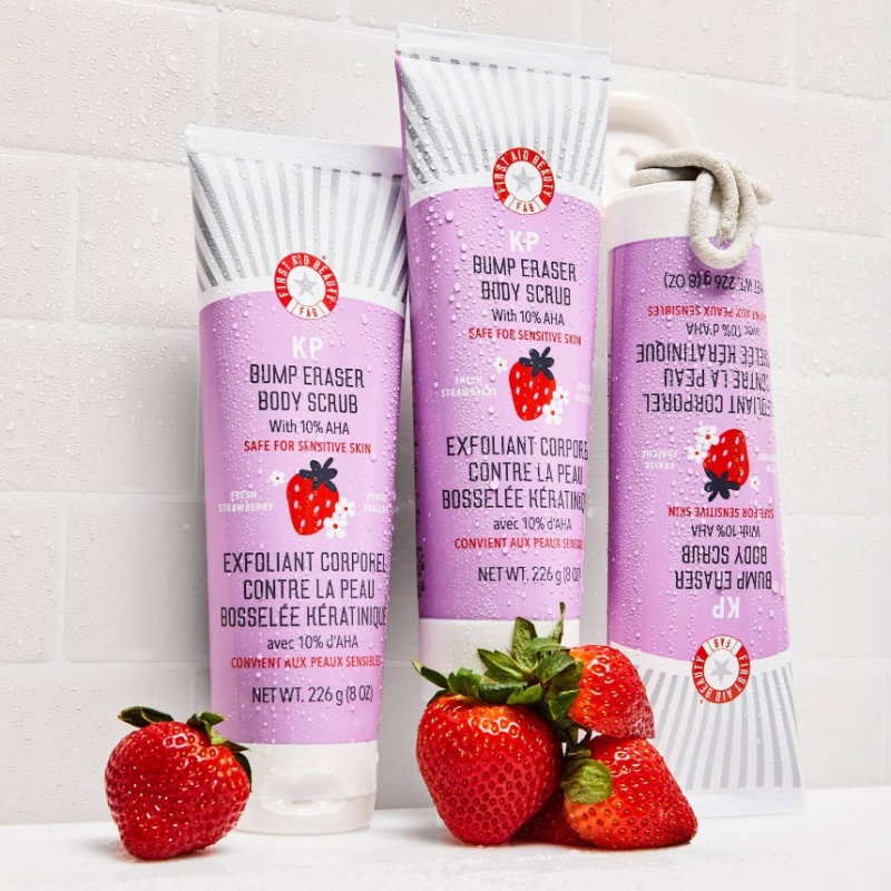 FIRST AID BEAUTY KP Smoothing Body Scrub 10% AHA Strawberry 56.7g - Image 2