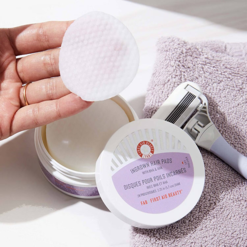 FIRST AID BEAUTY FAB Body Besties Smooth Skin Duo - Image 4
