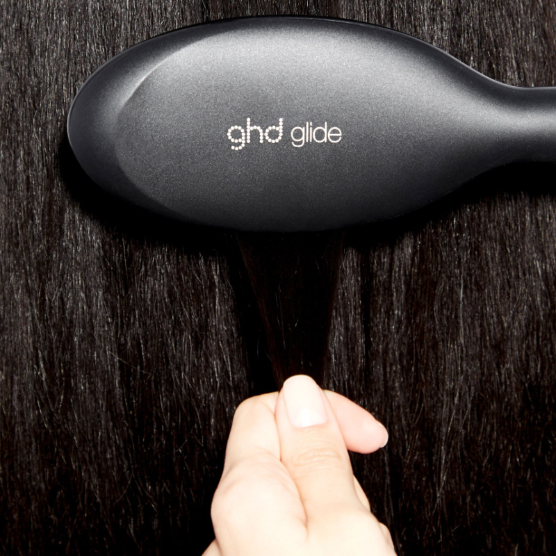 ghd Glide Professional Hot Brush - USB Plug - Image 5