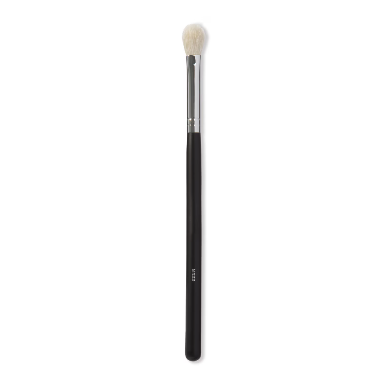 Morphe M433 - Pro Firm Blending Fluff Brush