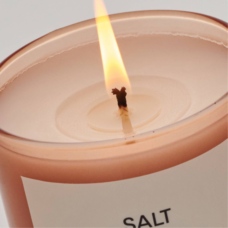 SALT AND STONE Black Rose & Oud Scented Candle 240g - Image 3