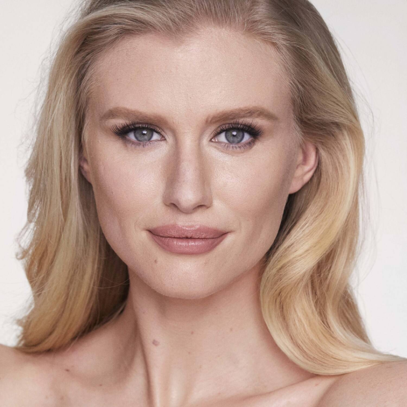CHARLOTTE TILBURY AirBrush Brightening Flawless Finish Refill 9g - Image 3