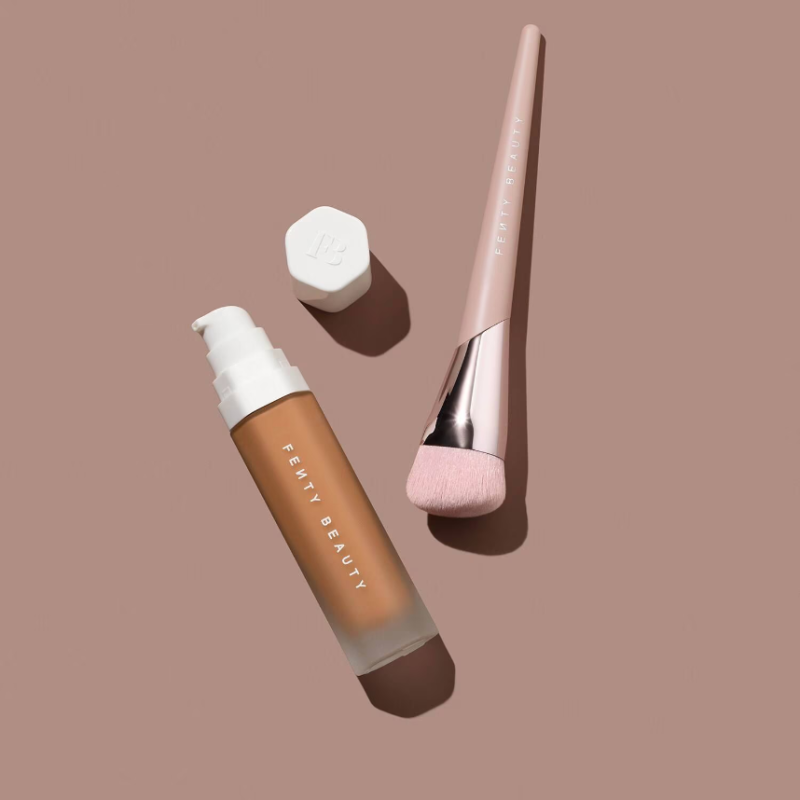 FENTY BEAUTY Natural Luminous Foundation Brush 145g - Image 3