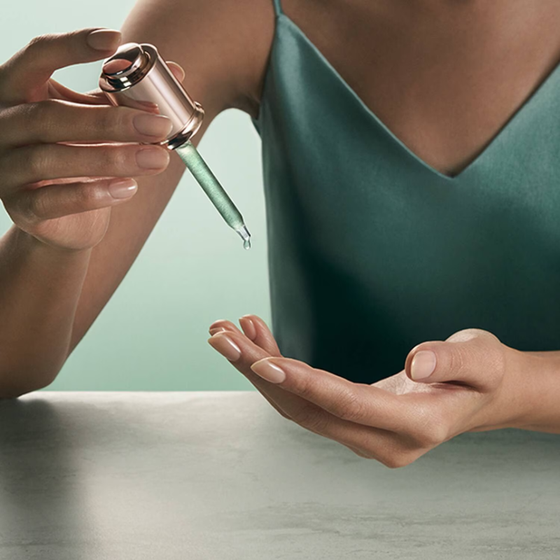 LA MER The Micro Peel 30ml - Image 4