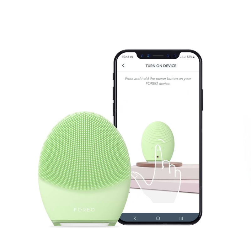 FOREO LUNA™ 4 - Electric Facial Cleansing Brush for Normal Skin Peach Perfect - Image 4