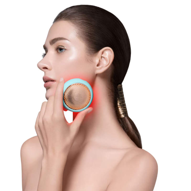 FOREO UFO 2 Device For Accelerating Face Mask Effects - Mint - USB Plug - Image 4