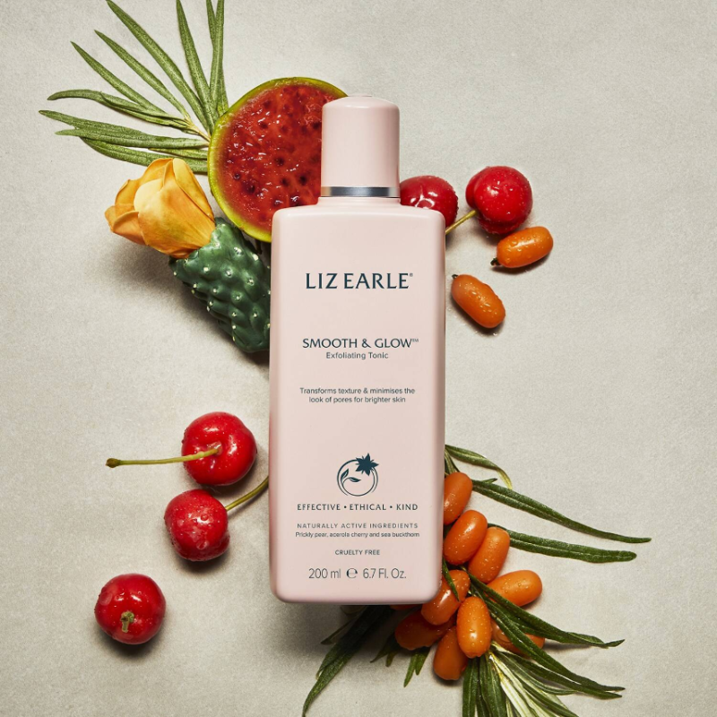 LIZ EARLE Smooth & Glow™ Exfoliating Tonic 200ml - Image 2